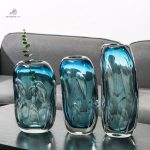 Vase design bleu transparent élégant et moderne