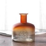 Vase bouteille contemporain en verre