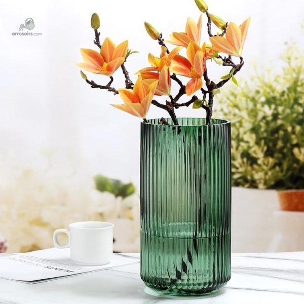 Vase bouteille en verre design moderne