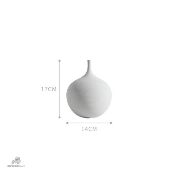 Vase design stylé pour décoration intérieure