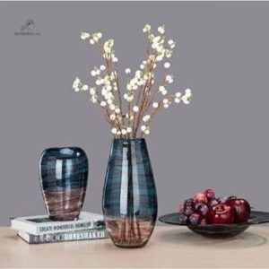 Vase design bleu pour une touche artistique