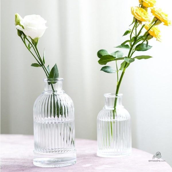 Vase soliflore en verre, accent décoratif subtil