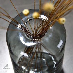 Vase gris fumé, accessoire de décoration unique