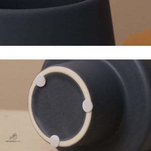Vase design en céramique contemporaine
