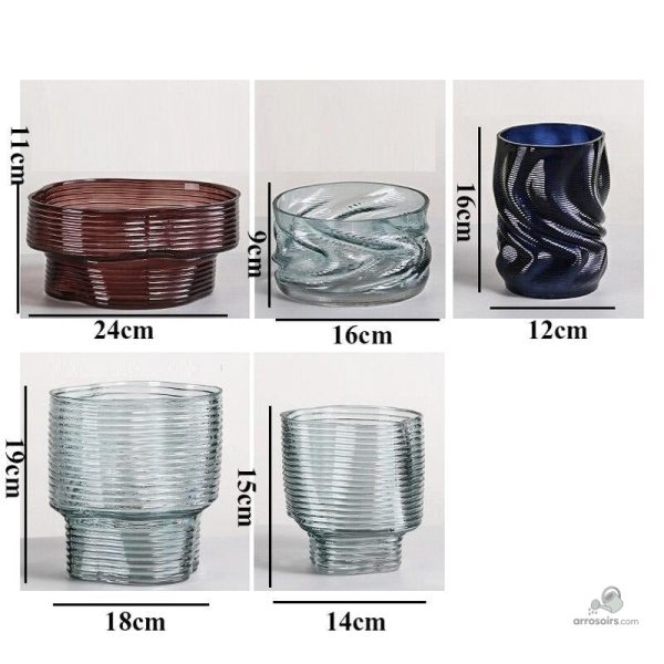 Vase ondulé, accessoire de décoration tendance