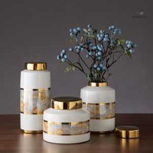Vase doré en porcelaine, style moderne
