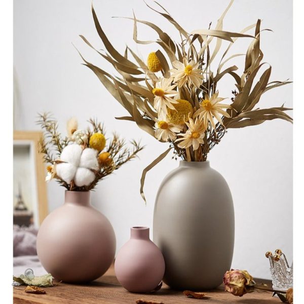 Vase sobre, parfait pour un agencement harmonieux