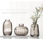 Vase soliflore haut en céramique blanche