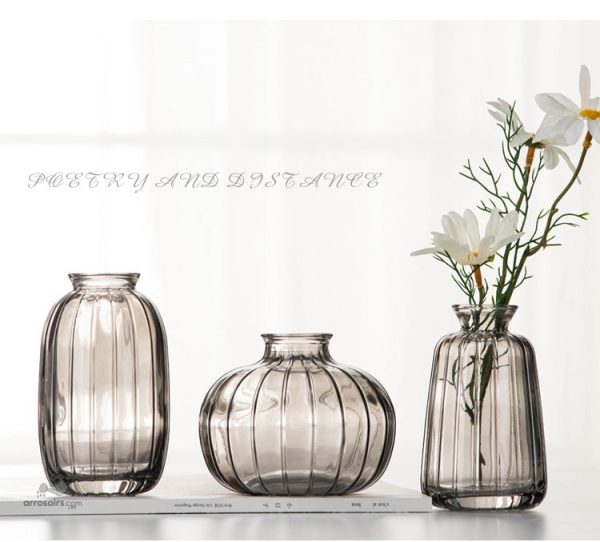 Vase soliflore haut en céramique blanche