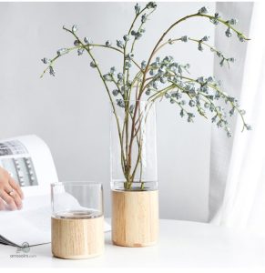Vase décoratif en verre, base en bois naturel
