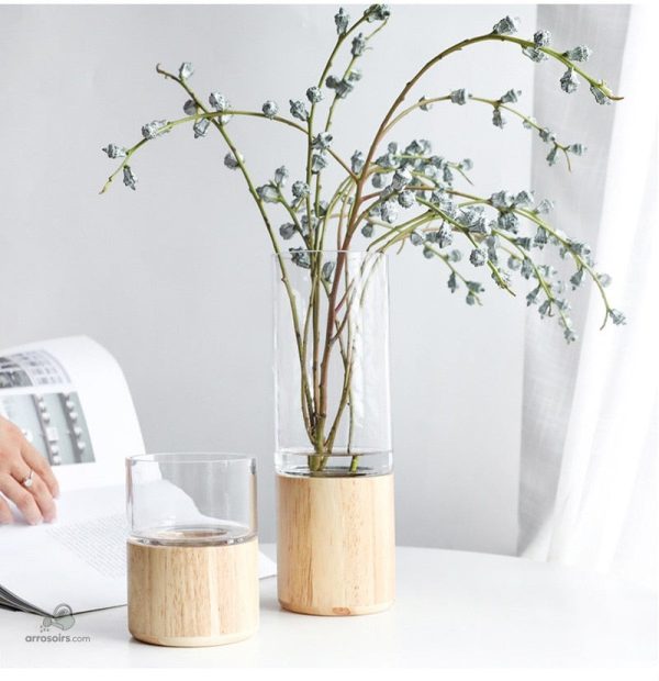 Vase décoratif en verre, base en bois naturel
