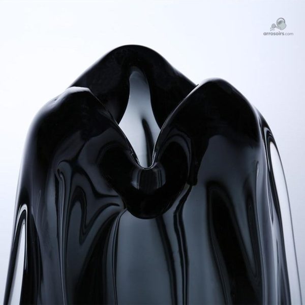 Vase en verre noir pour décoration intérieure