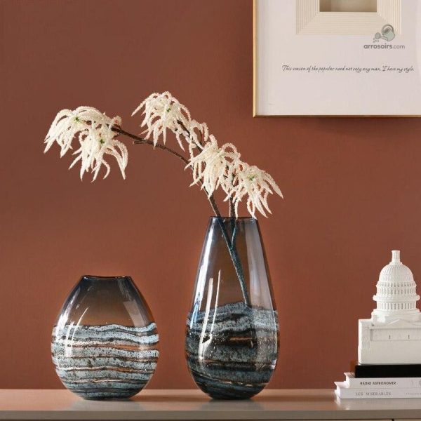 Vase bleu en verre, pièce maîtresse design