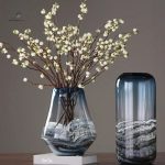 Vase design en verre soufflé pour décoration