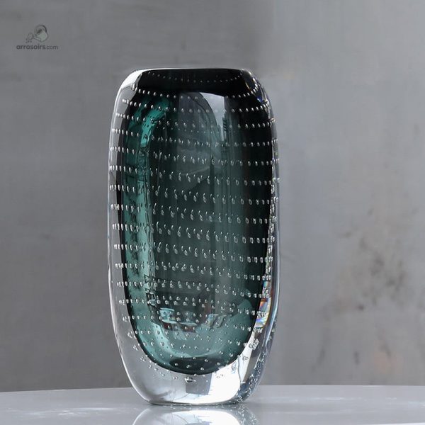 Vase vert émeraude pour fleurs fraîches
